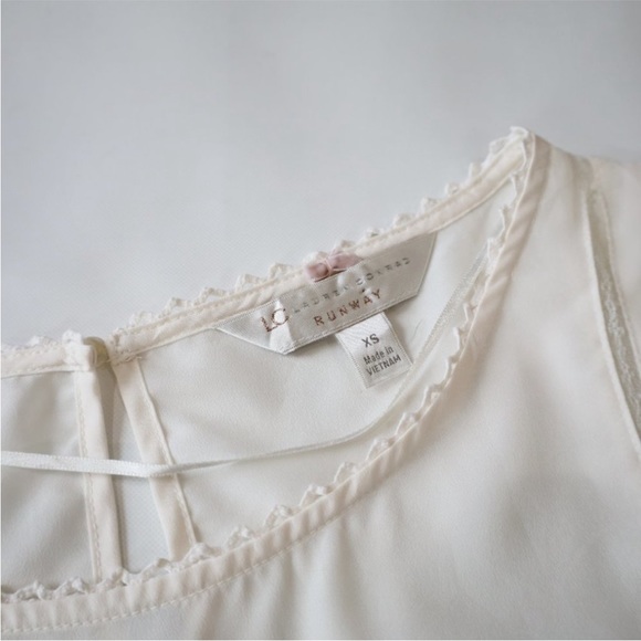 ANN TAYLOR Size 0 Ivory Red Skirt Blouse Set Career - Picture 8 of 16